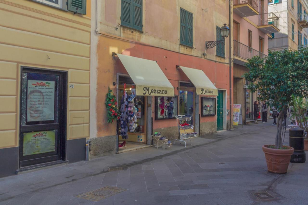 Casa Di Ale E Fra Comoda In Centro E A Pochi Passi Dalla Spiaggia Rapallo Exterior foto
